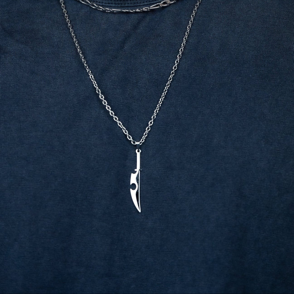 CHAIN SWORD PENDANT
